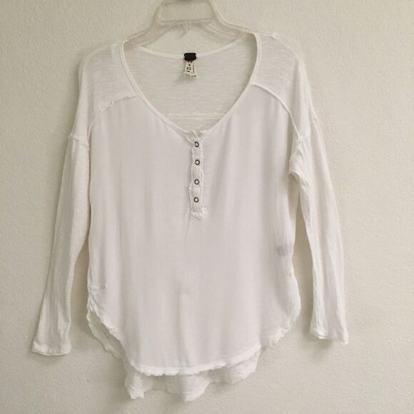 Free People we the free Ivory Sunday Henley XS - Picture 2 of 8